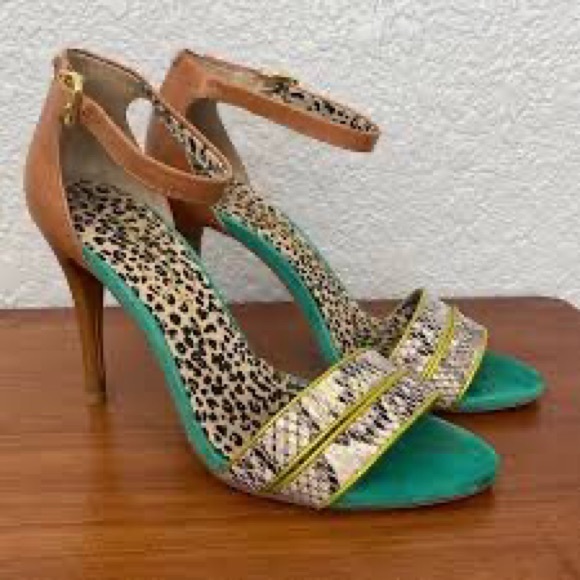 Jessica Simpson Shoes - Jessica Simpson Leopard multicolour heels